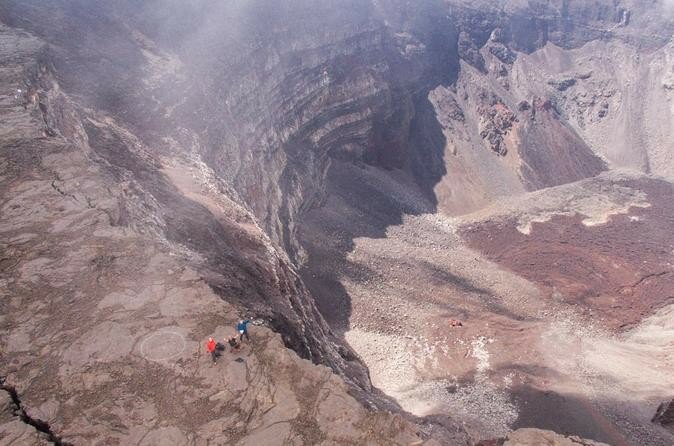 Ascension du Piton de la Fournaise avec un guide